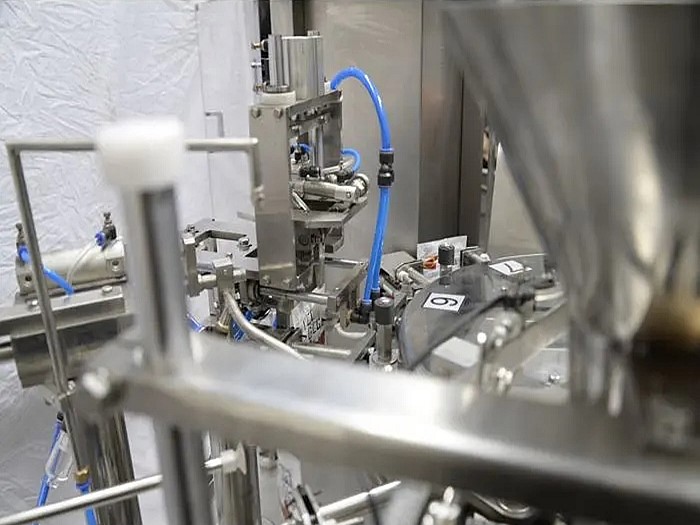 给袋式全自动粉末污视频成人流水线