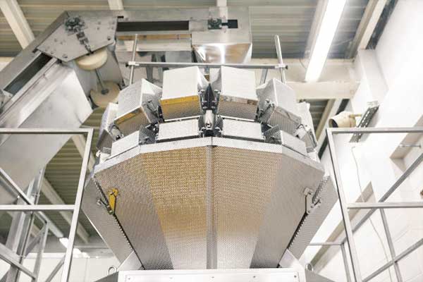 土豆粉污视频成人与计量装置配套可自动完成包装全过程